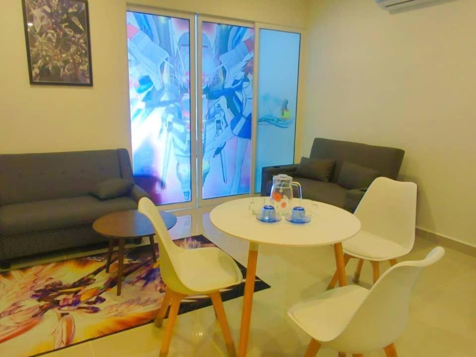 Seaview Suite@the Shore Figures * Kota Kinabalu